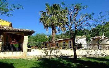 Azienda Agrituristica Le Chiuse Hotel
