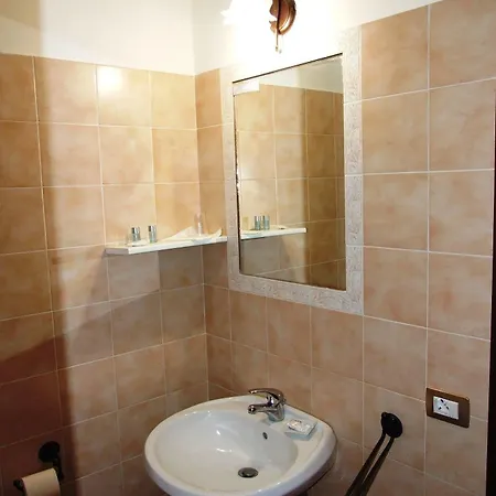 Hotel Azienda Agrituristica Le Chiuse *